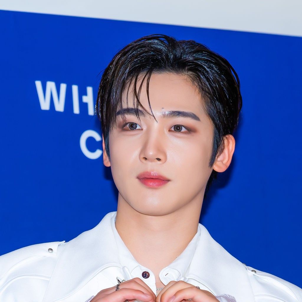 Recent activity shot of Kim Yohan (WEi)