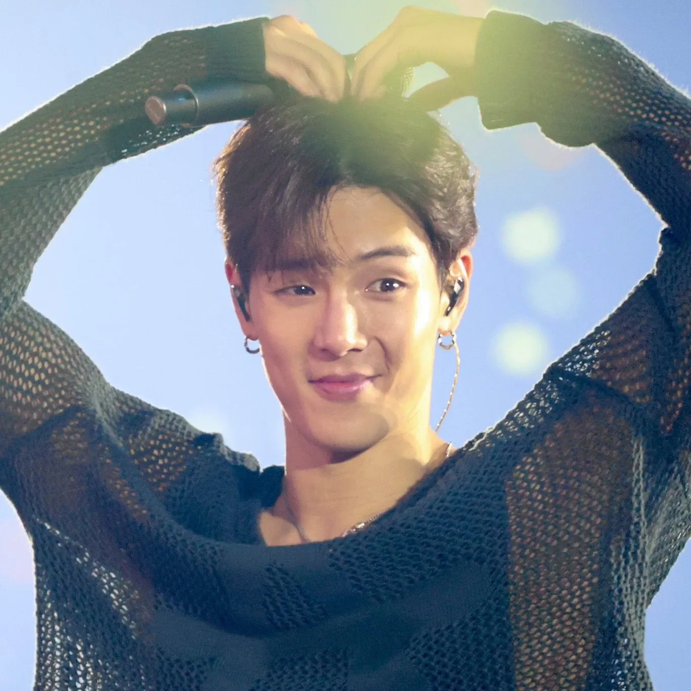 Shownu (MONSTA X)粉絲拍下的瞬間