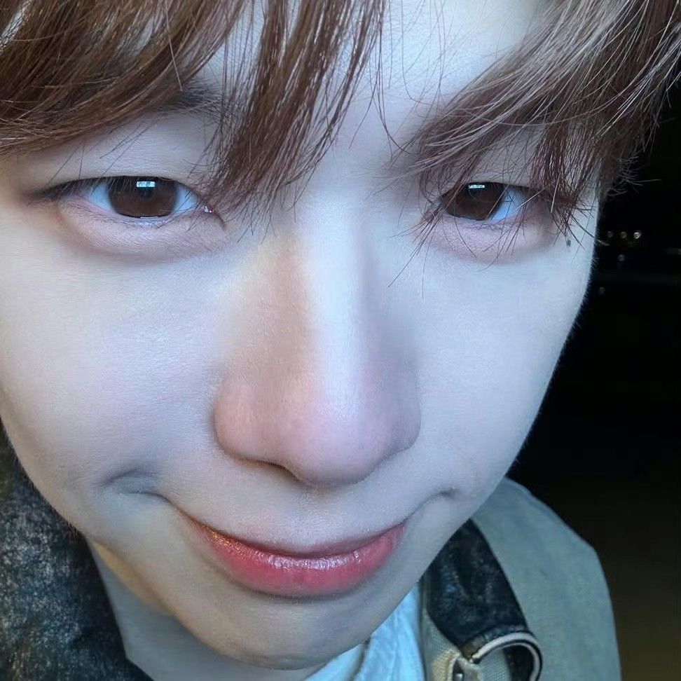 강다니엘의 비하인드 컷