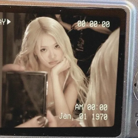 로제 (BLACKPINK)의 최신 사진