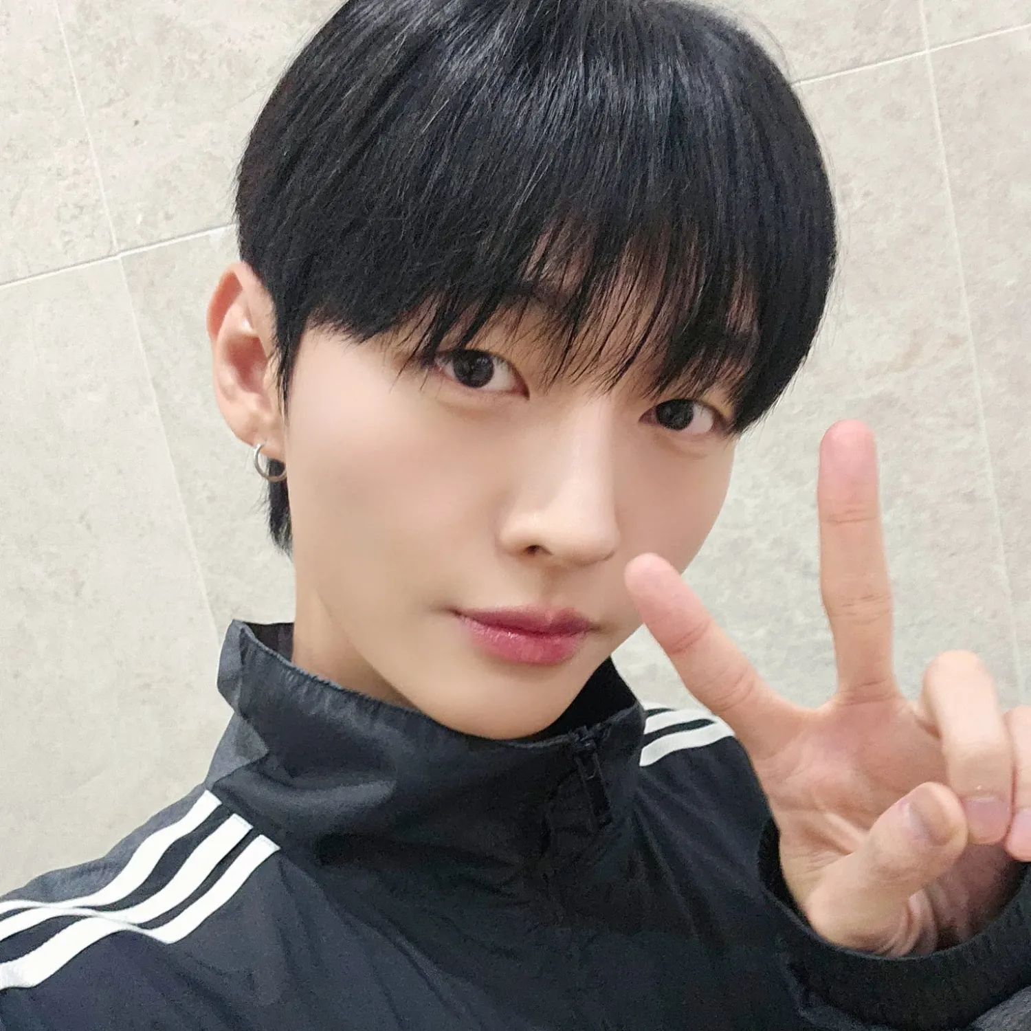 A moment captured by Yoon Jisung's fan