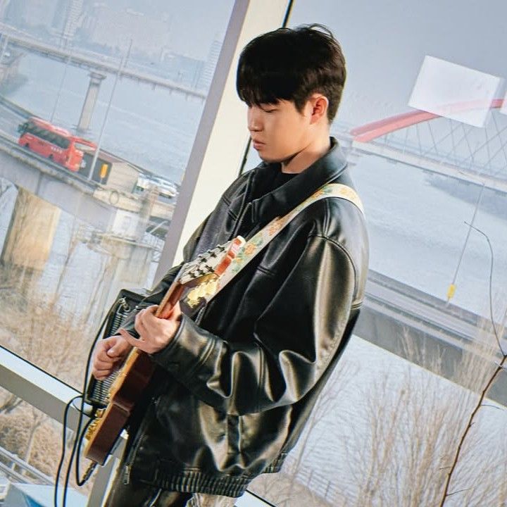 Momen yang diabadikan oleh penggemar Kim Jaehwan