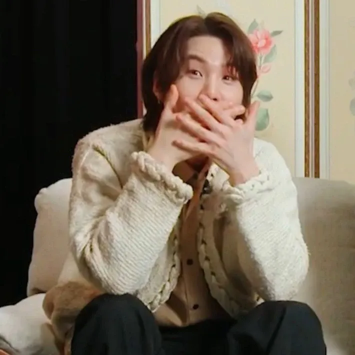 Latest photo of SUGA (BTS)