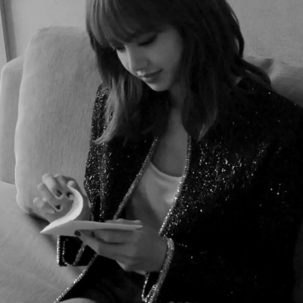 Momen yang diabadikan oleh penggemar Lisa (BLACKPINK)