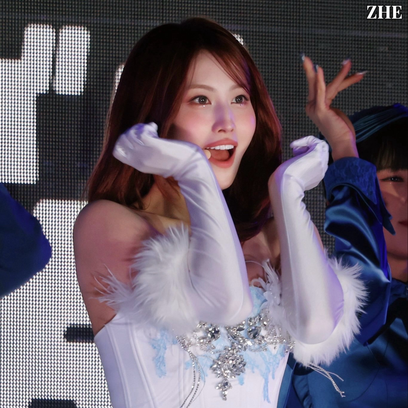 Recent activity shot of Momo (TWICE)