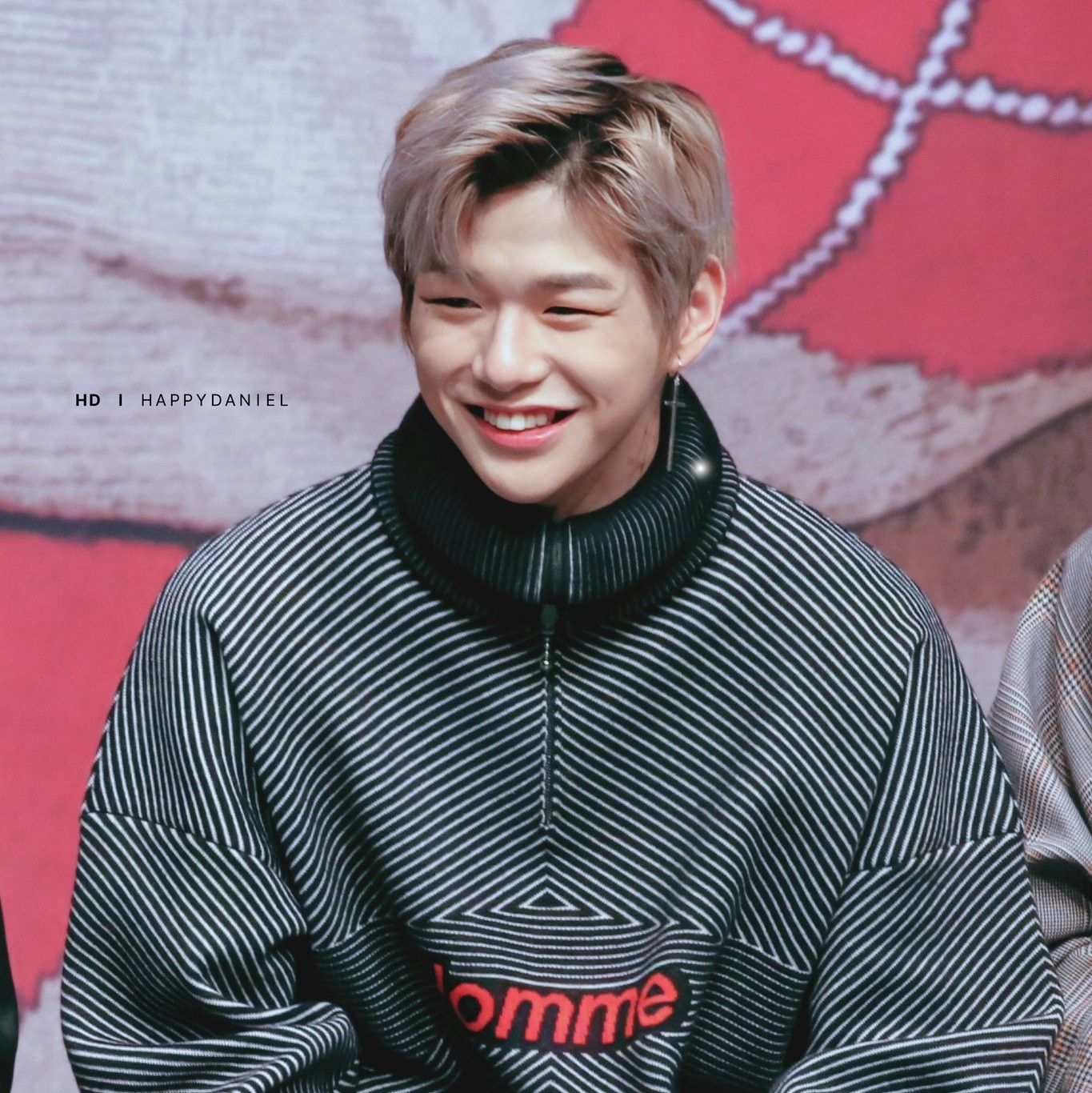 Latest photo of Kang Daniel