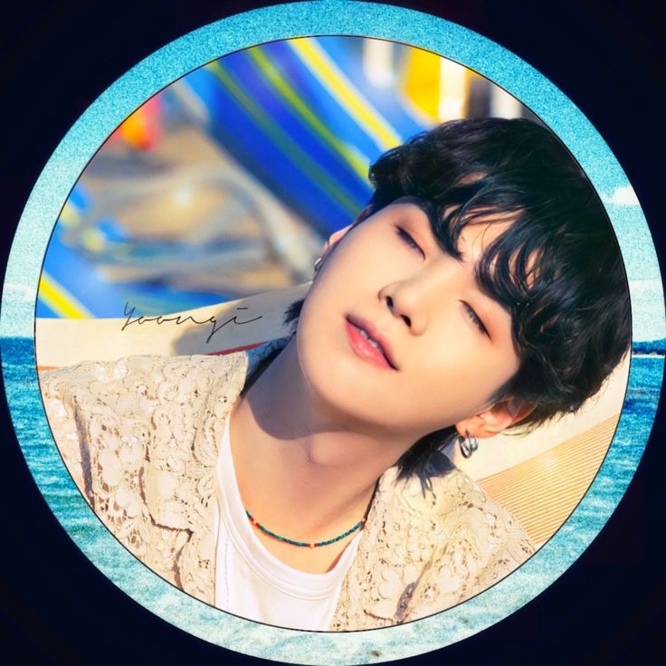SUGA (BTS)の最新写真