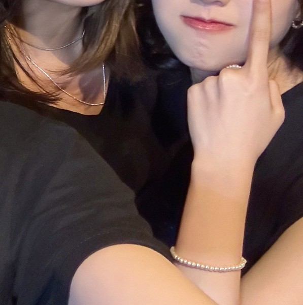 Popular profile image of Loossemble selected by votes