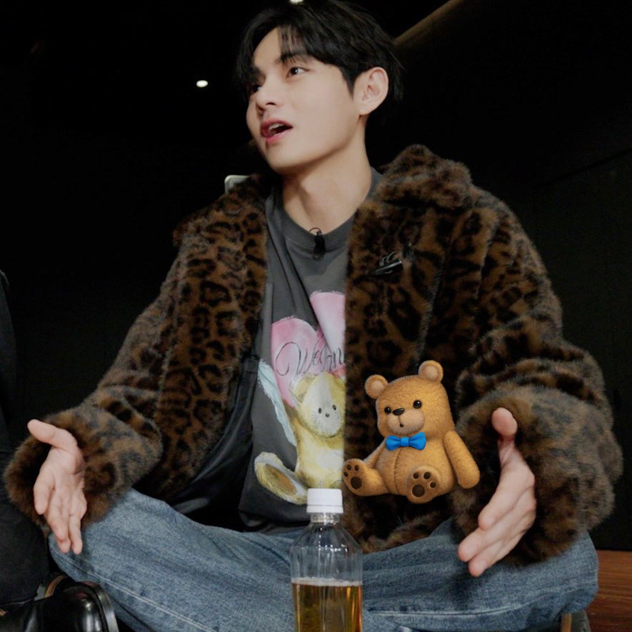 뷔 (방탄소년단)의 최신 사진