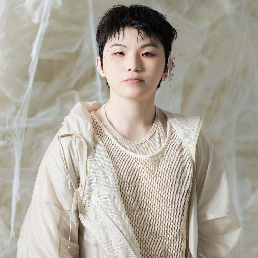 A moment captured by Woozi (SEVENTEEN)'s fan