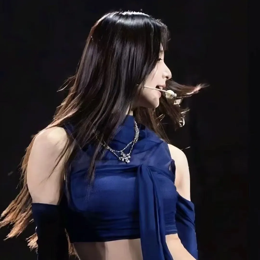 Potret di balik layar Tzuyu (TWICE)