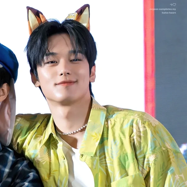 Signature photo of Juyeon (THE BOYZ) capturing their charm