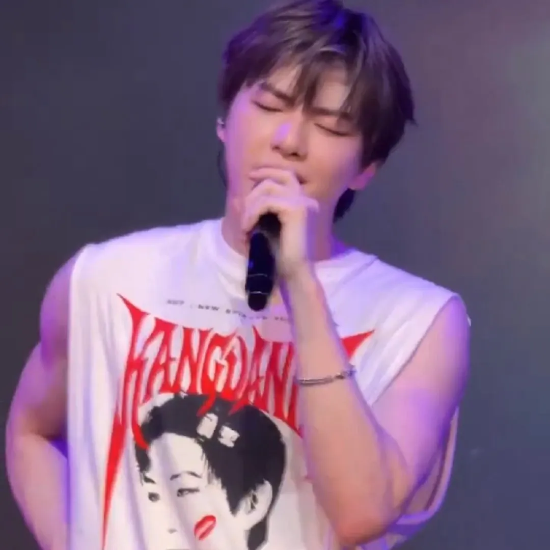 강다니엘 최근 활동샷