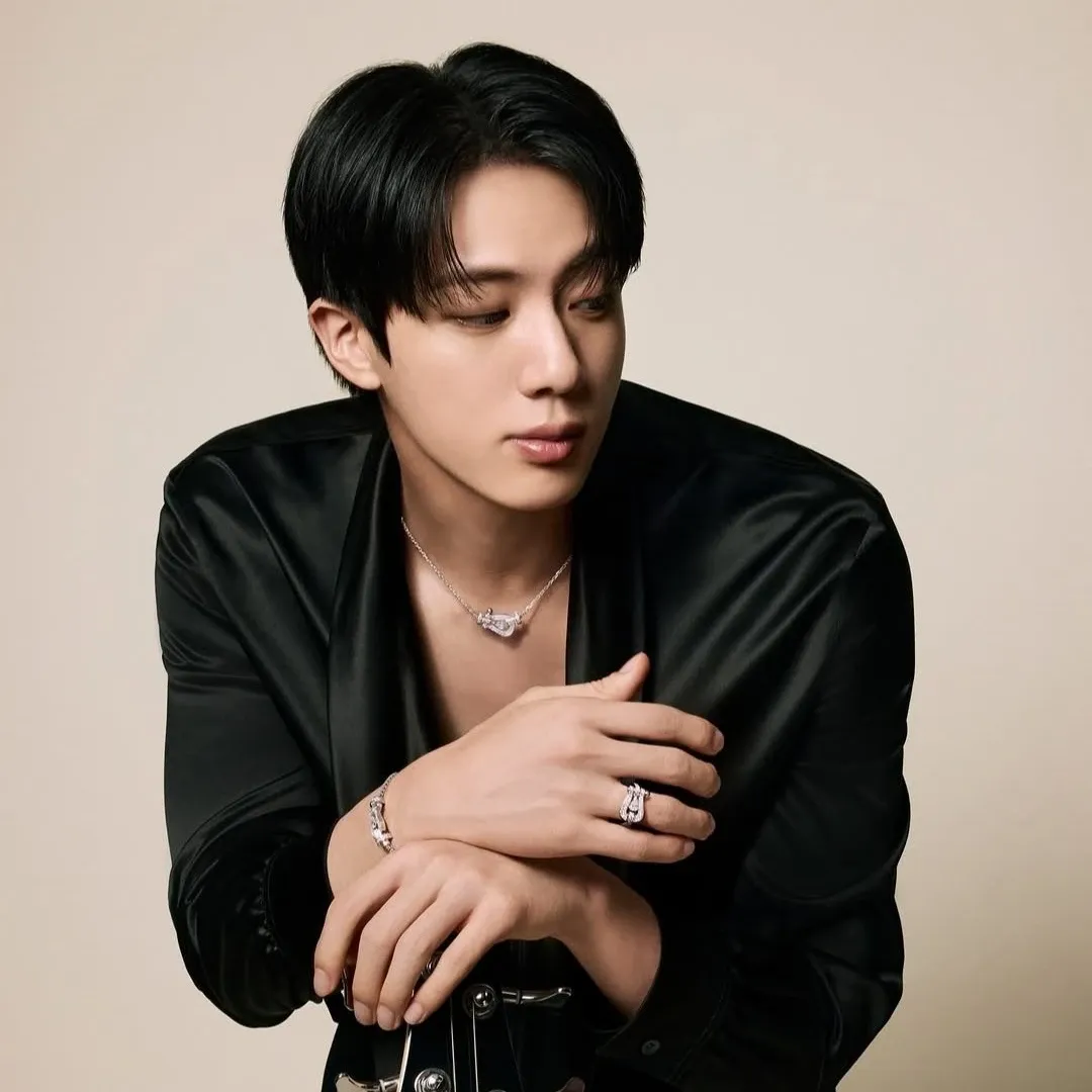 Latest photo of Jin (BTS)