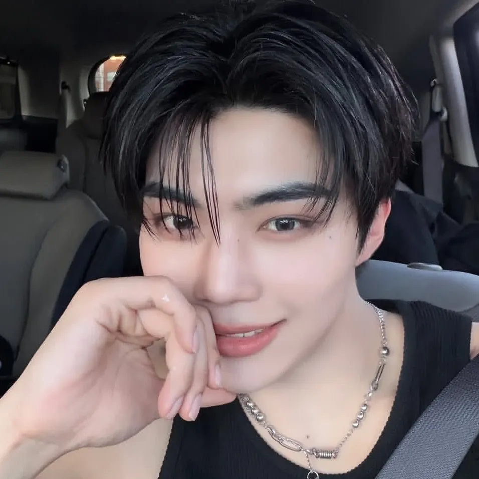박건욱 (제로베이스원)의 비하인드 컷