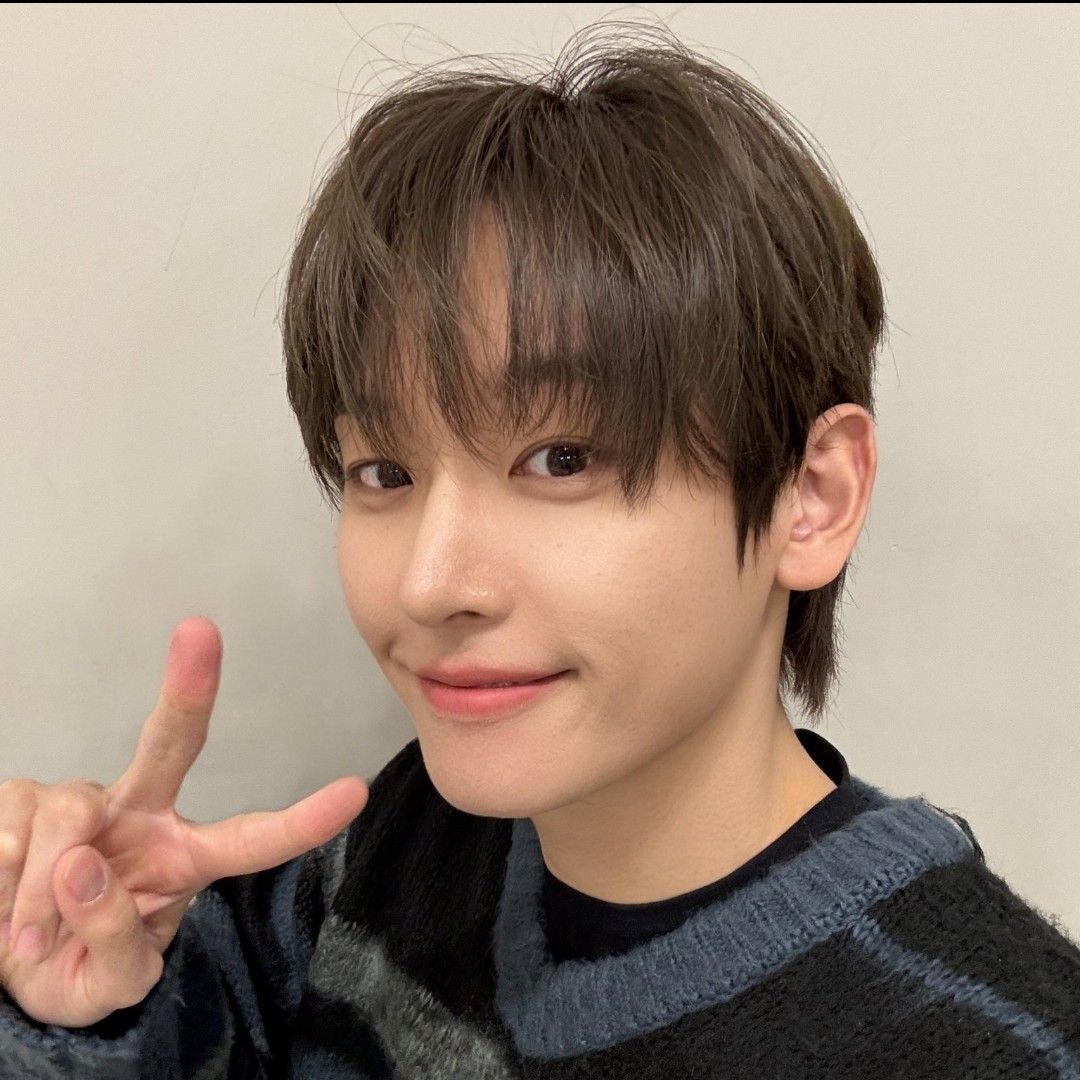 Latest photo of Inseong (SF9)