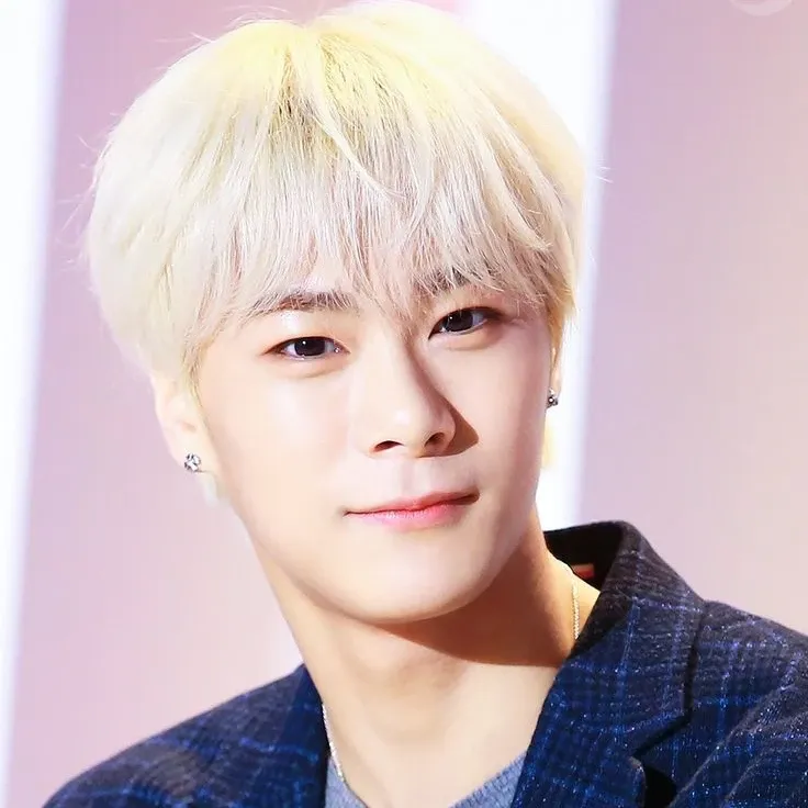 Recent activity shot of Moonbin (ASTRO)