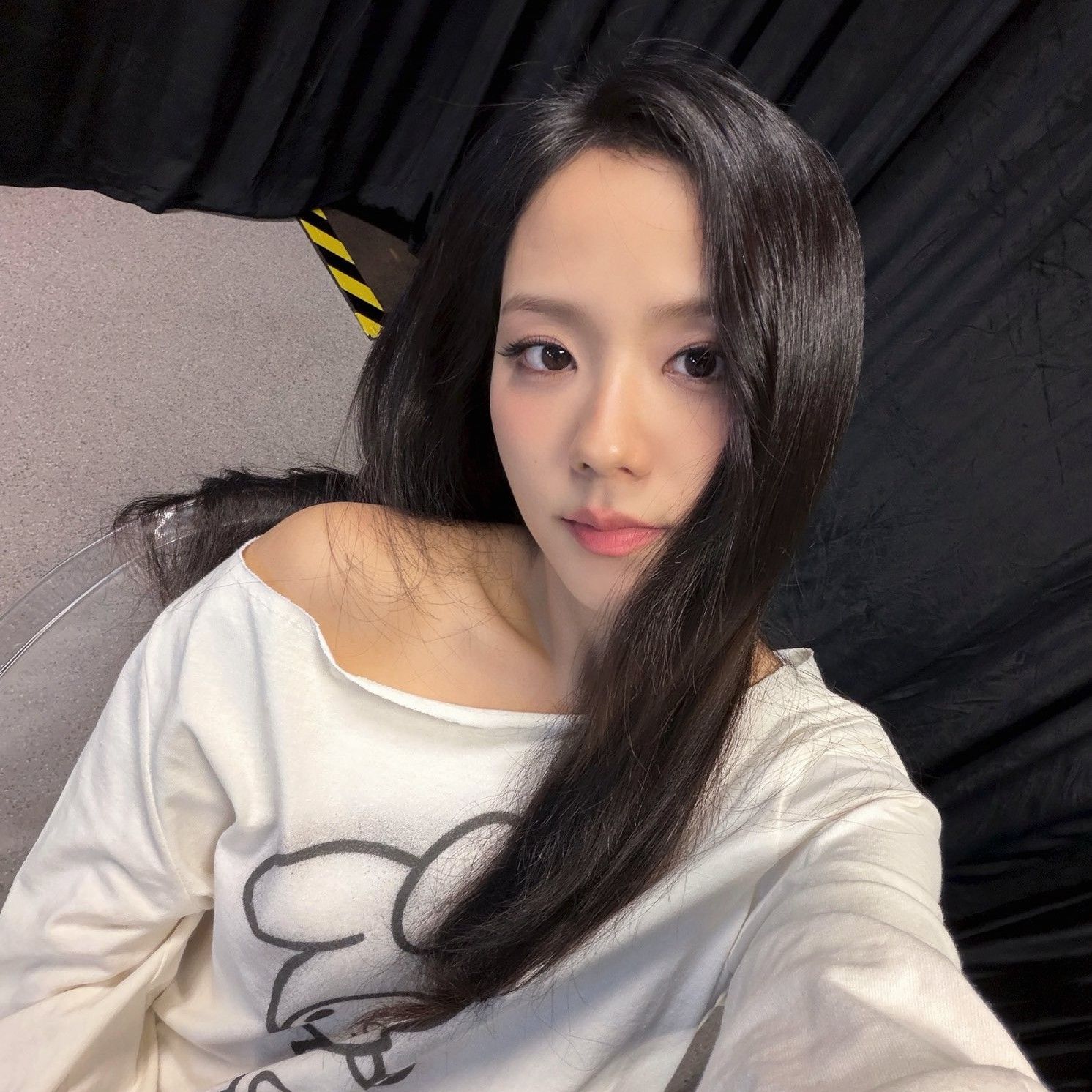 A moment captured by Jisoo (BLACKPINK)'s fan