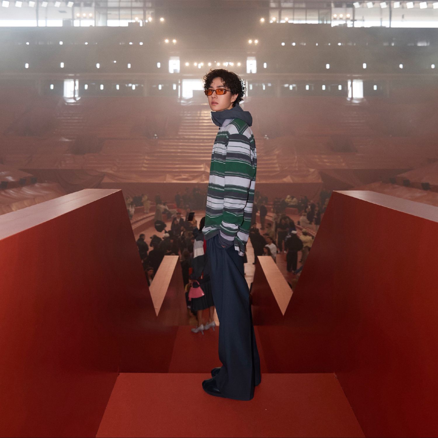 王一博粉絲拍下的瞬間