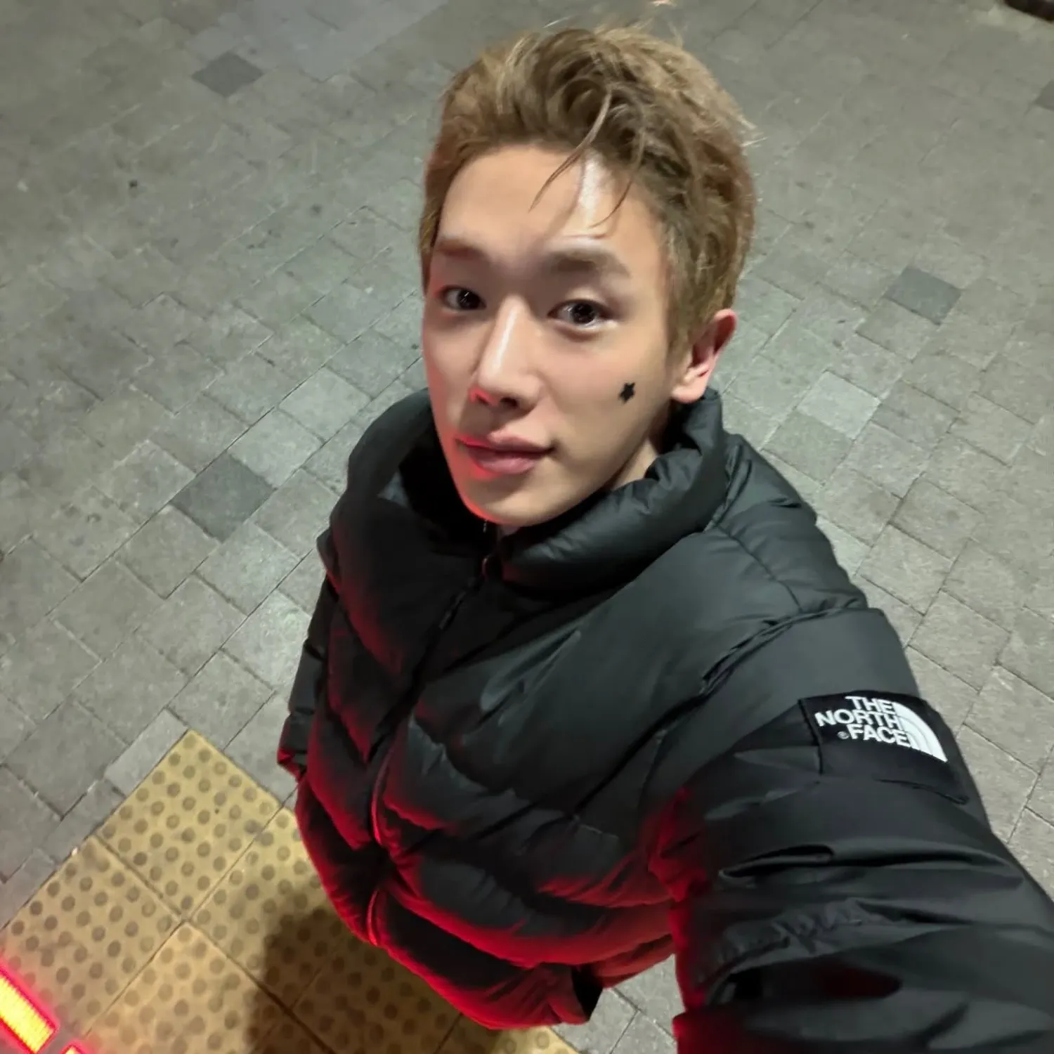 Momen yang diabadikan oleh penggemar Wonho