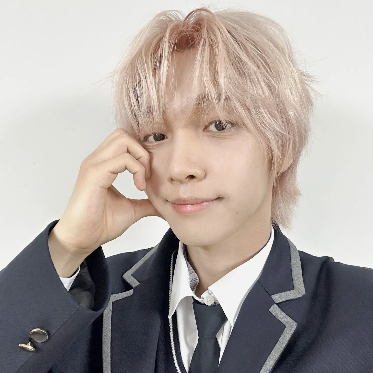 A moment captured by Jeong Sewoon's fan