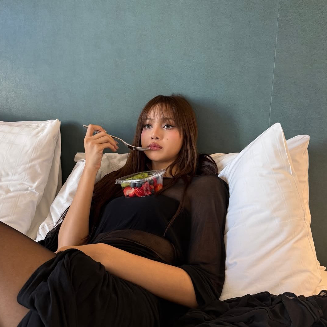 Recent activity shot of Lisa (BLACKPINK)