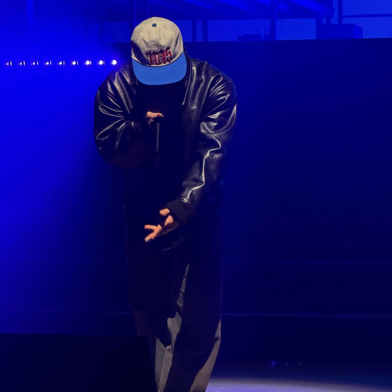 Foto terbaru G-DRAGON (BIGBANG)