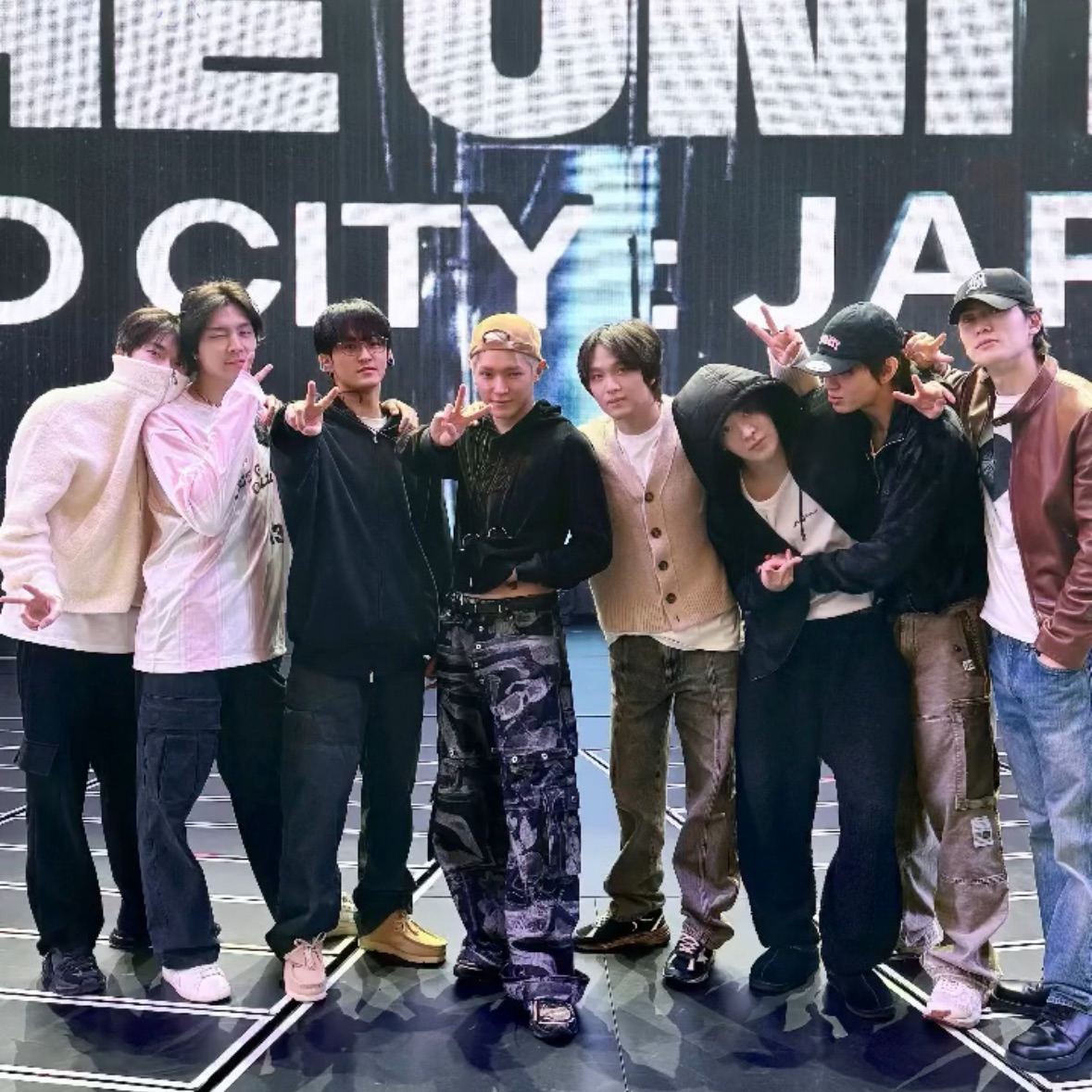 Behind-the-scenes cut of NCT