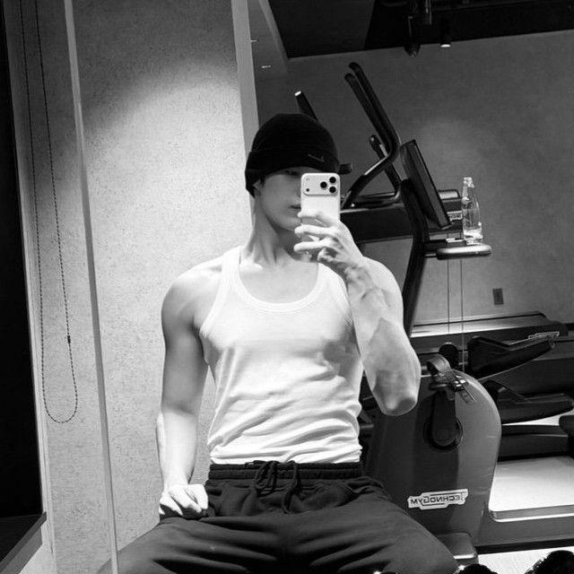 Recent activity shot of Hyunsuk (CIX)