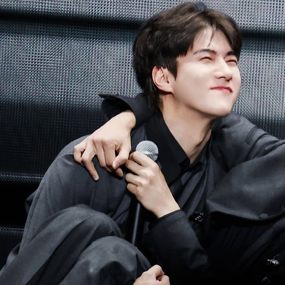 세훈 (EXO)의 비하인드 컷