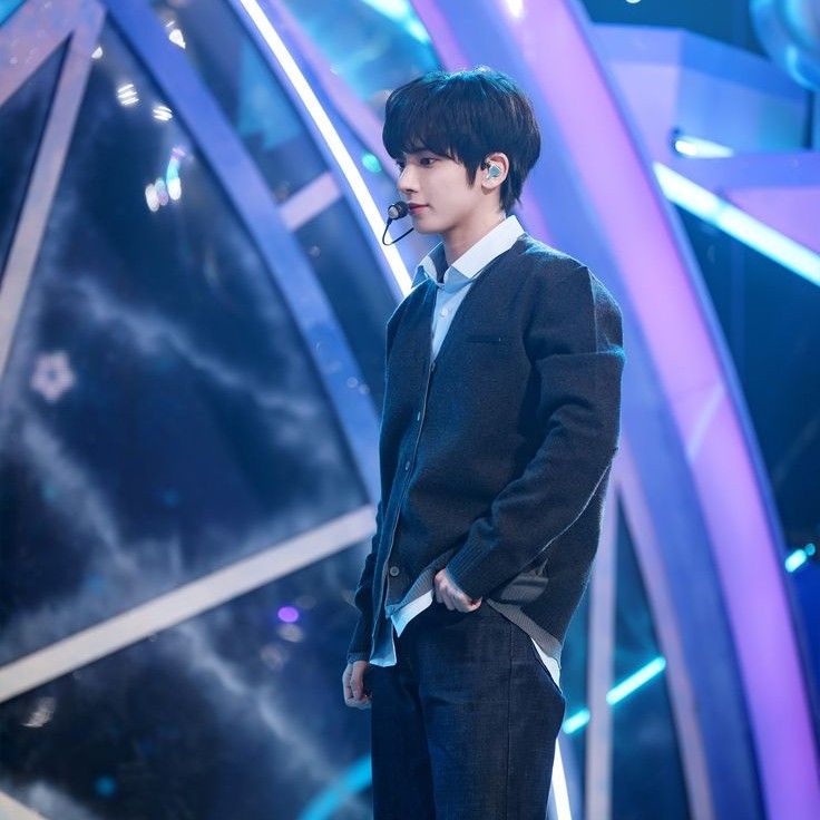 투모로우바이투게더의 비하인드 컷