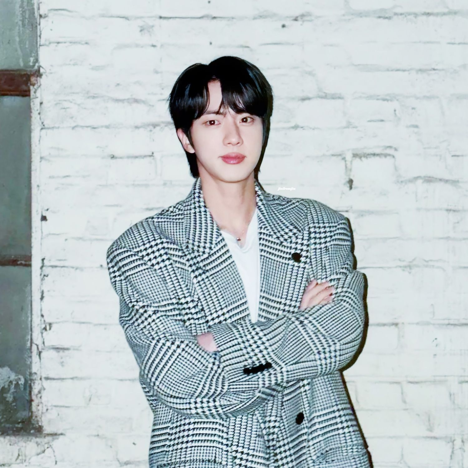 Momen yang diabadikan oleh penggemar Jin (BTS)