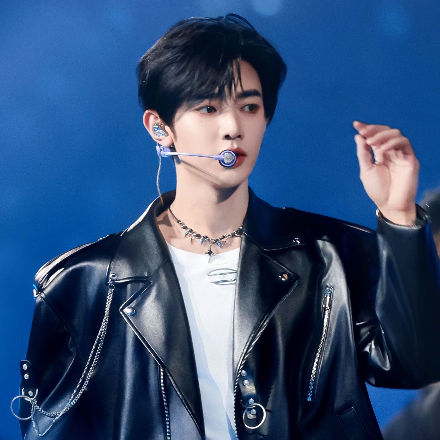 A moment captured by Zhang Hao (ZEROBASEONE)'s fan