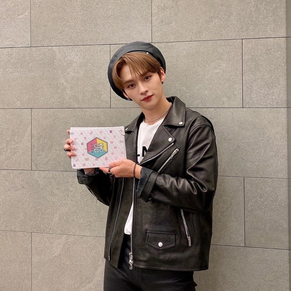 Latest photo of Lee Know (Stray Kids)