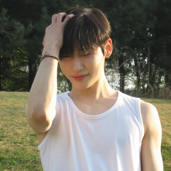 Popular profile image of Jeon Woong (AB6IX) selected by votes