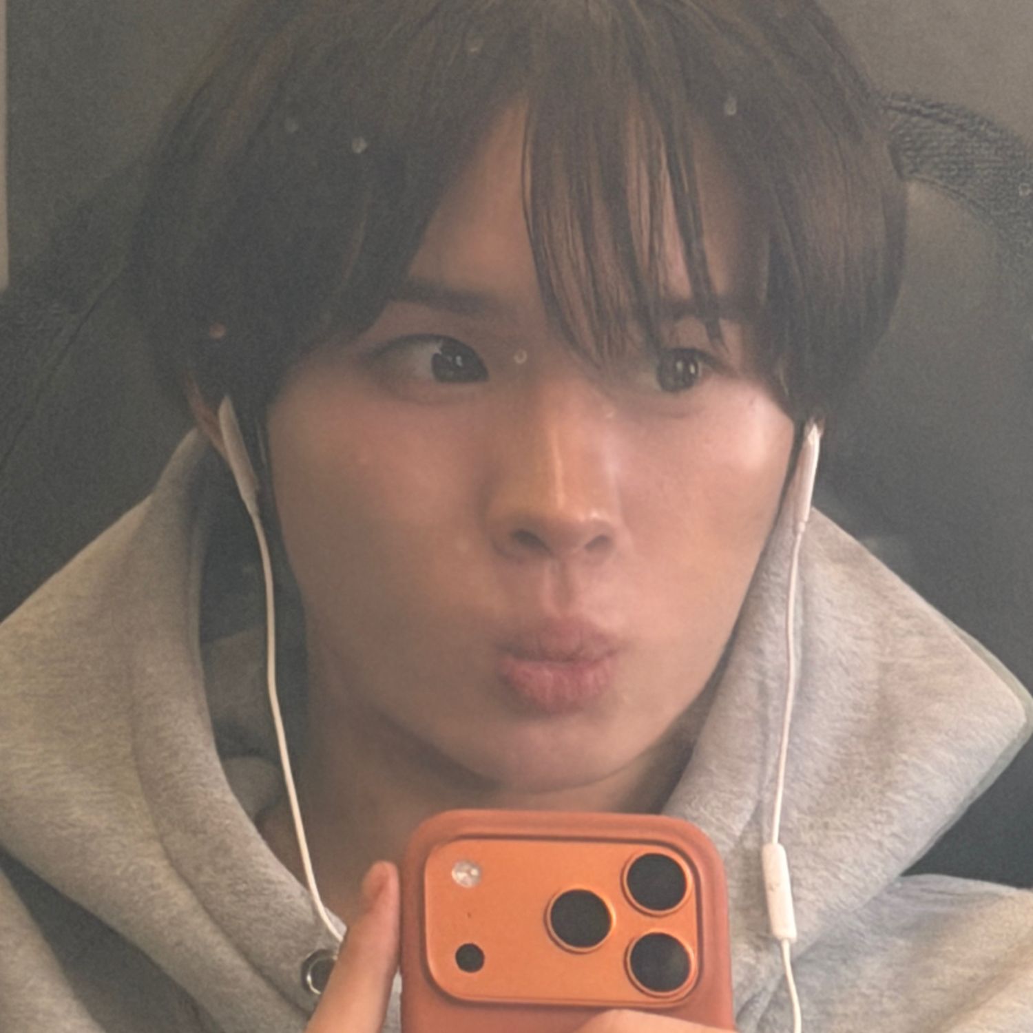 Behind-the-scenes cut of TWS