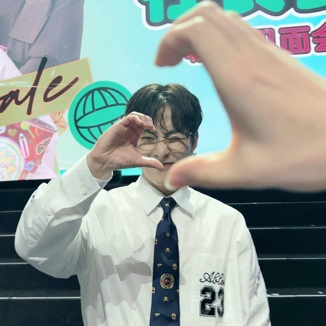 시우민 (EXO)의 최신 사진