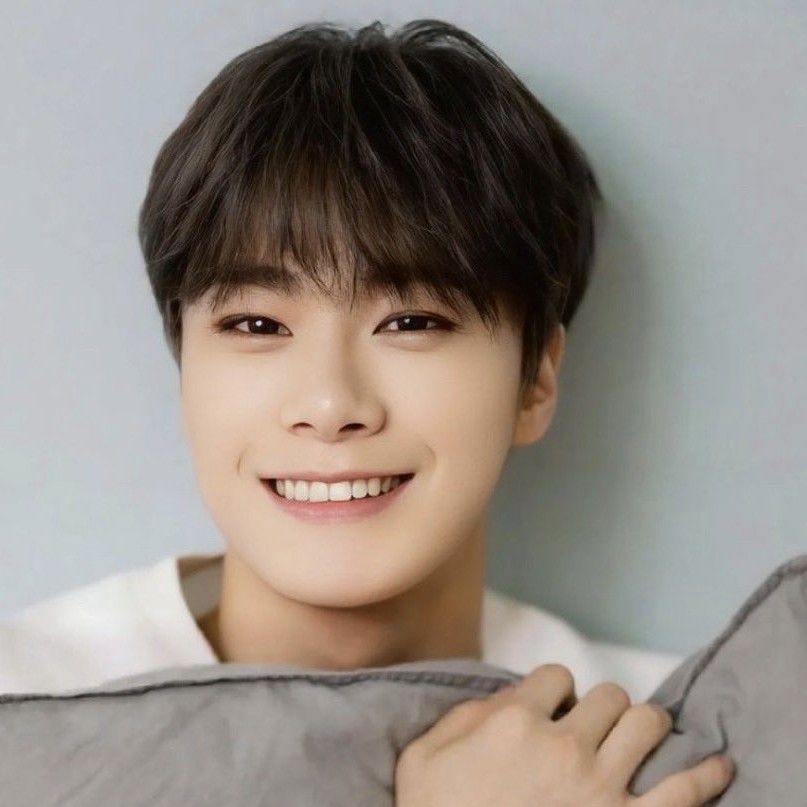 Recent activity shot of Moonbin (ASTRO)