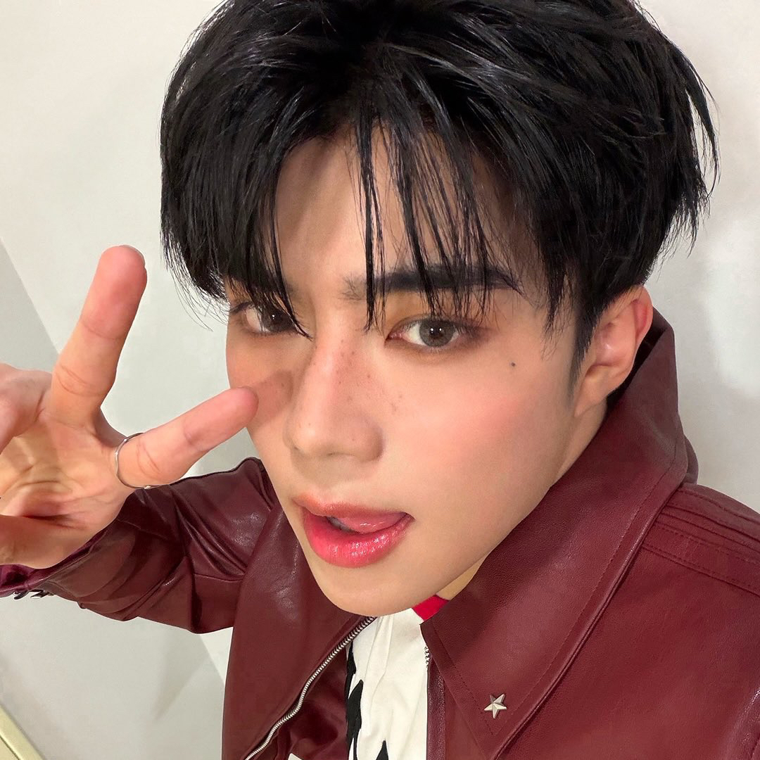 朴乾旭 (ZEROBASEONE)的最新照片