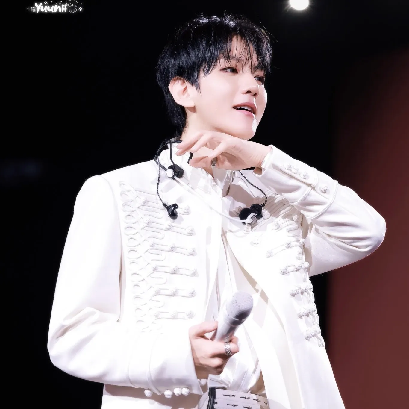 伯賢 (EXO)的幕後花絮