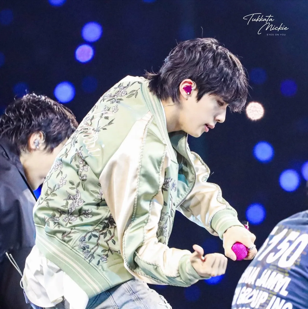 Foto aktivitas terbaru Jin (BTS)