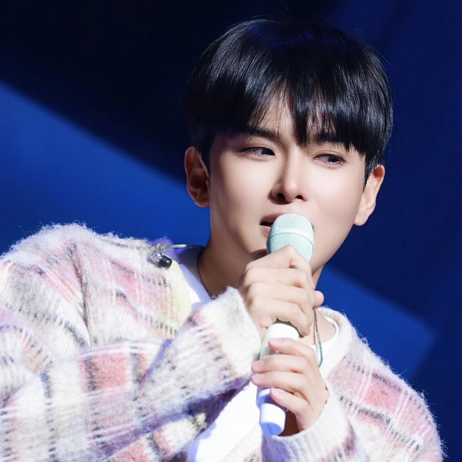 A moment captured by Ryeowook (Super Junior)'s fan