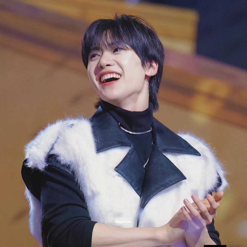 A moment captured by Seok Matthew (ZEROBASEONE)'s fan