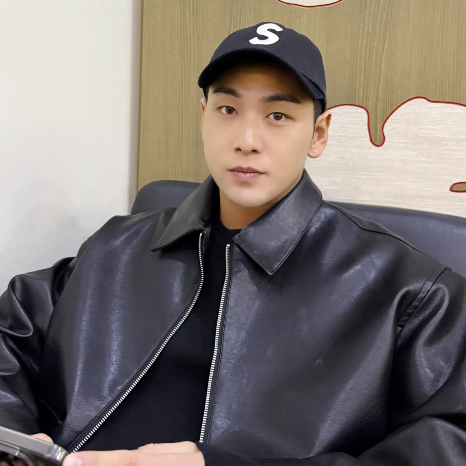 Latest photo of Baekho