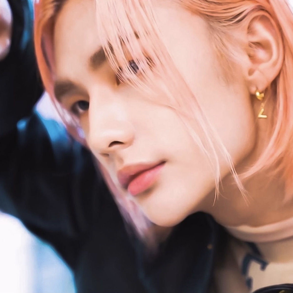 Latest photo of Hyunjin (Stray Kids)