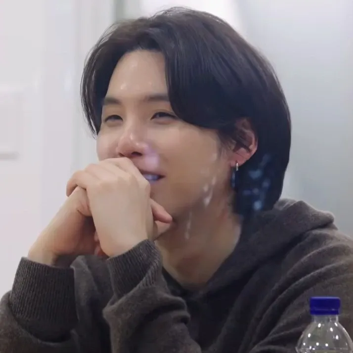 Potret di balik layar SUGA (BTS)
