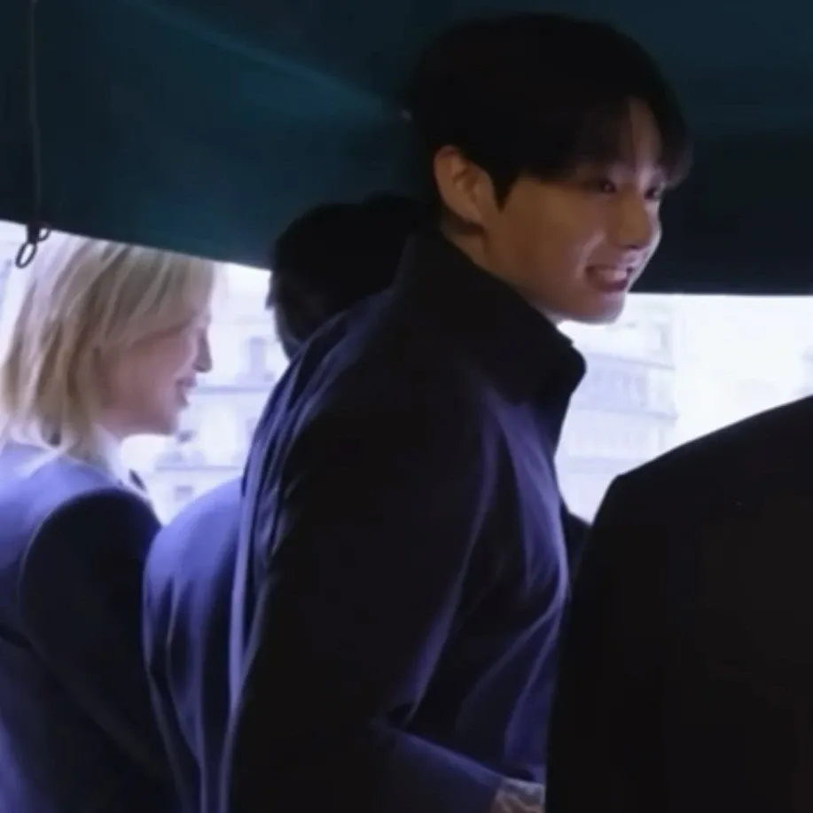 정국 (방탄소년단)의 최신 사진
