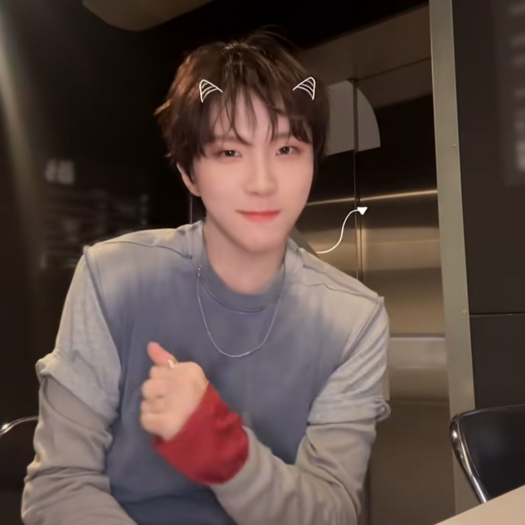 云鹤 (BOYNEXTDOOR)粉丝拍下的瞬间