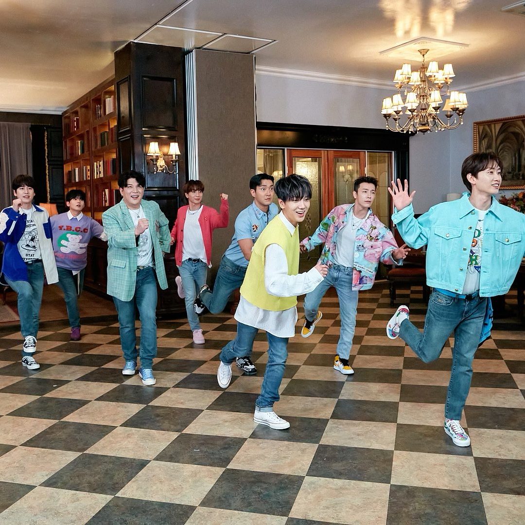 Momen yang diabadikan oleh penggemar Super Junior