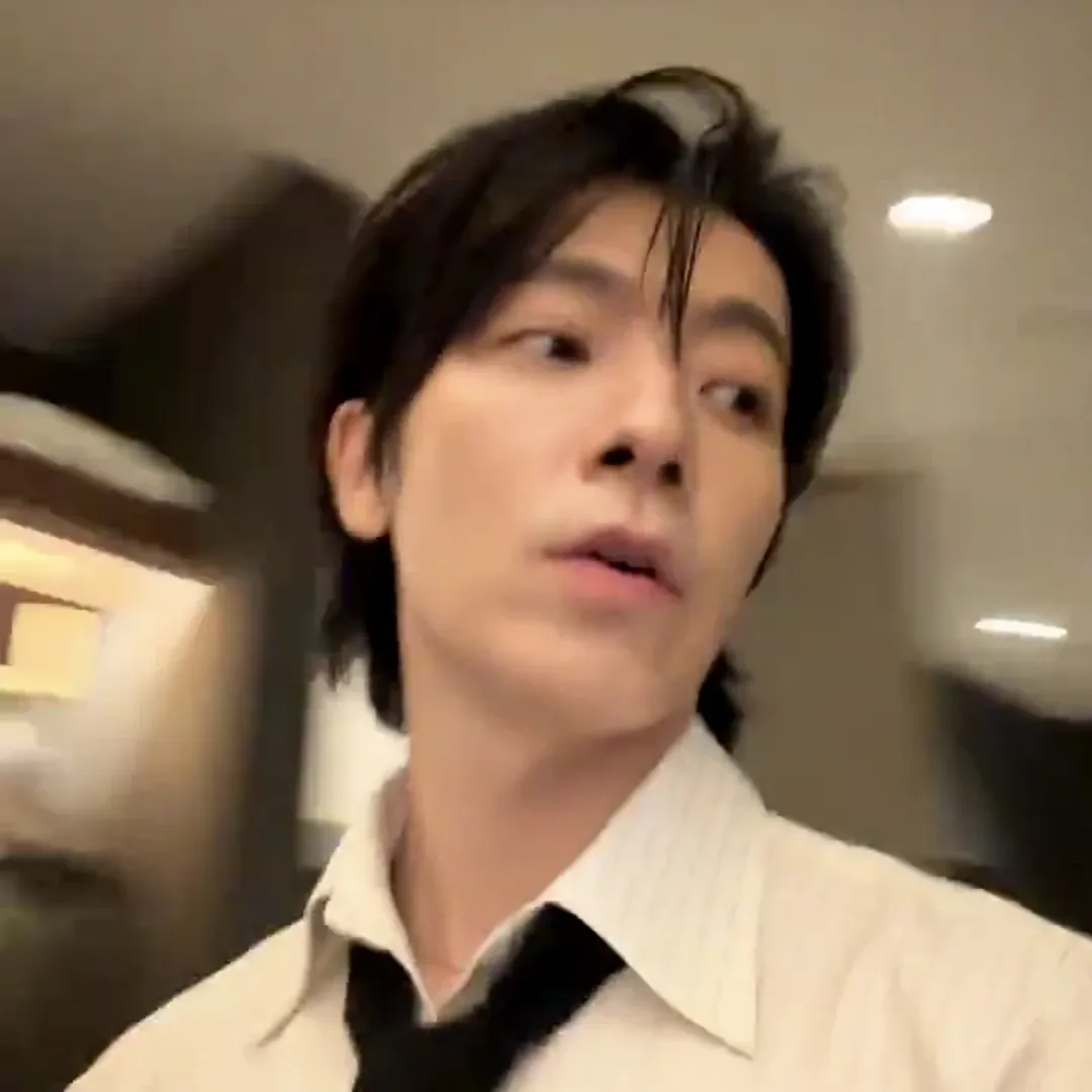A moment captured by Donghae (Super Junior)'s fan